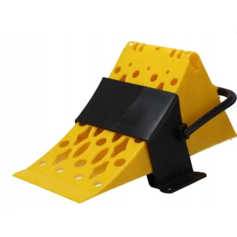 KLIN POD KOŁO Z MOCOWANIEM 475X200X225 TWORZYWO Darmowy zwrot